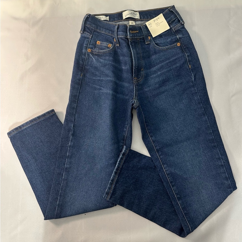 ⭐️5/25⭐️NWT Universal Thread Indigo Denim Jeans